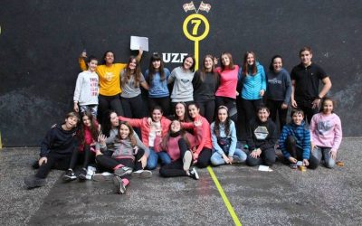 HAUR ETA NERABEENTZAKO EGUBERRIETAKO ESKEINTZA