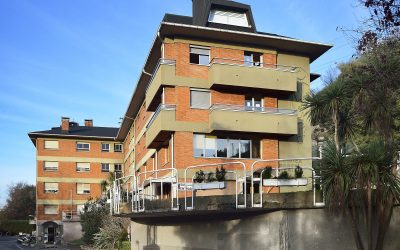 ESKUALDETIK JAURLARITZAREKIN AHOTS BAKARRA IZATEKO ASMOZ OSASUN MAHAIA OSATZEKO DEIA LUZATZEN DUGU TOLOSALDEKO 25 ALKATEK