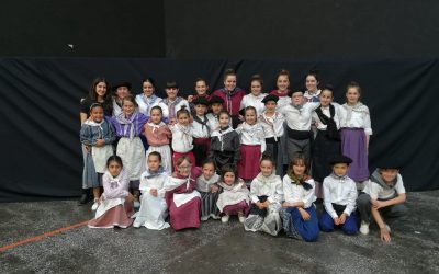 ACTUACIÓN DE LAS ALUMNAS Y ALUMNOS DE BAILE DE AMEZKETA