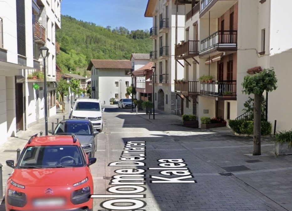 AVISO SOBRE LOS APARCAMIENTOS EN LA CALLE SAN BARTOLOMÉ